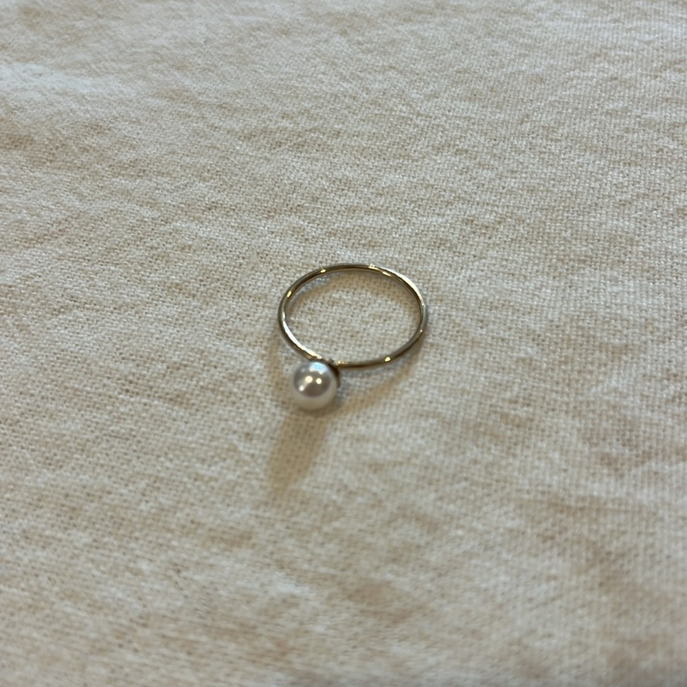 Pearl Ring - Picture 3 of 7